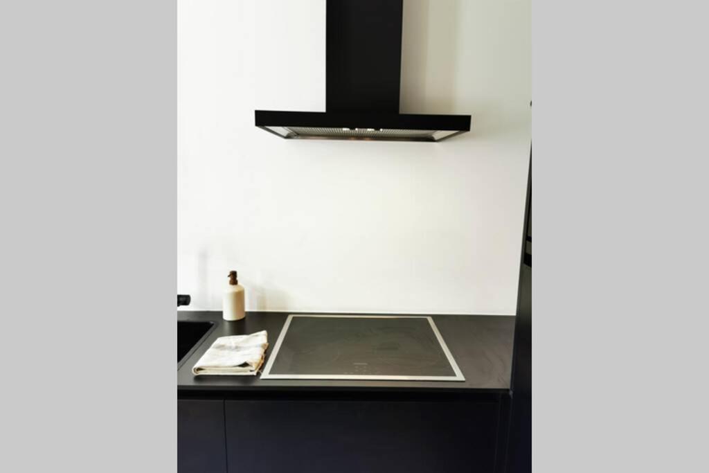De Flat - Licht En Luxueus Appartement Bij Het Zuid Антверпен Екстериор снимка